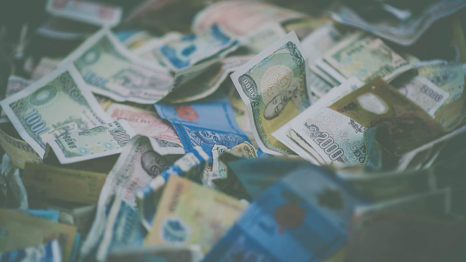 Laos Daily Budget: What a Day Costs in Kip and Dollars