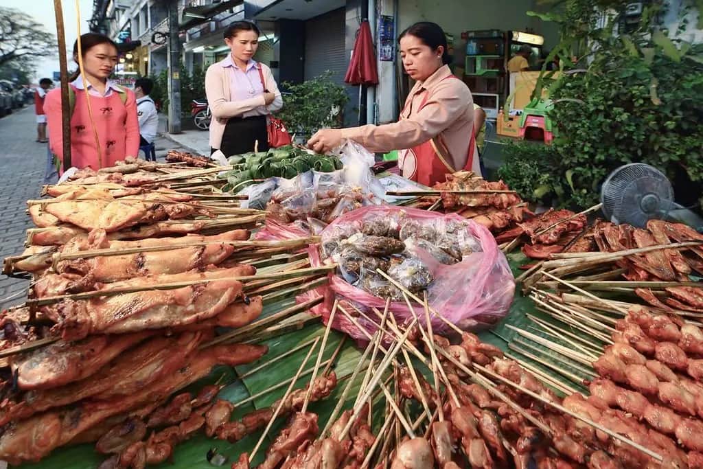 Vientiane's Night Markets: Riverside Shopping vs. Hengboun Street Food
